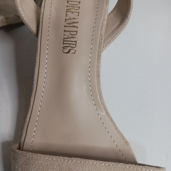 Women's dream pair Carnival Creme open-toed block Hill ankle strap sandal, size - Picture 5 of 6